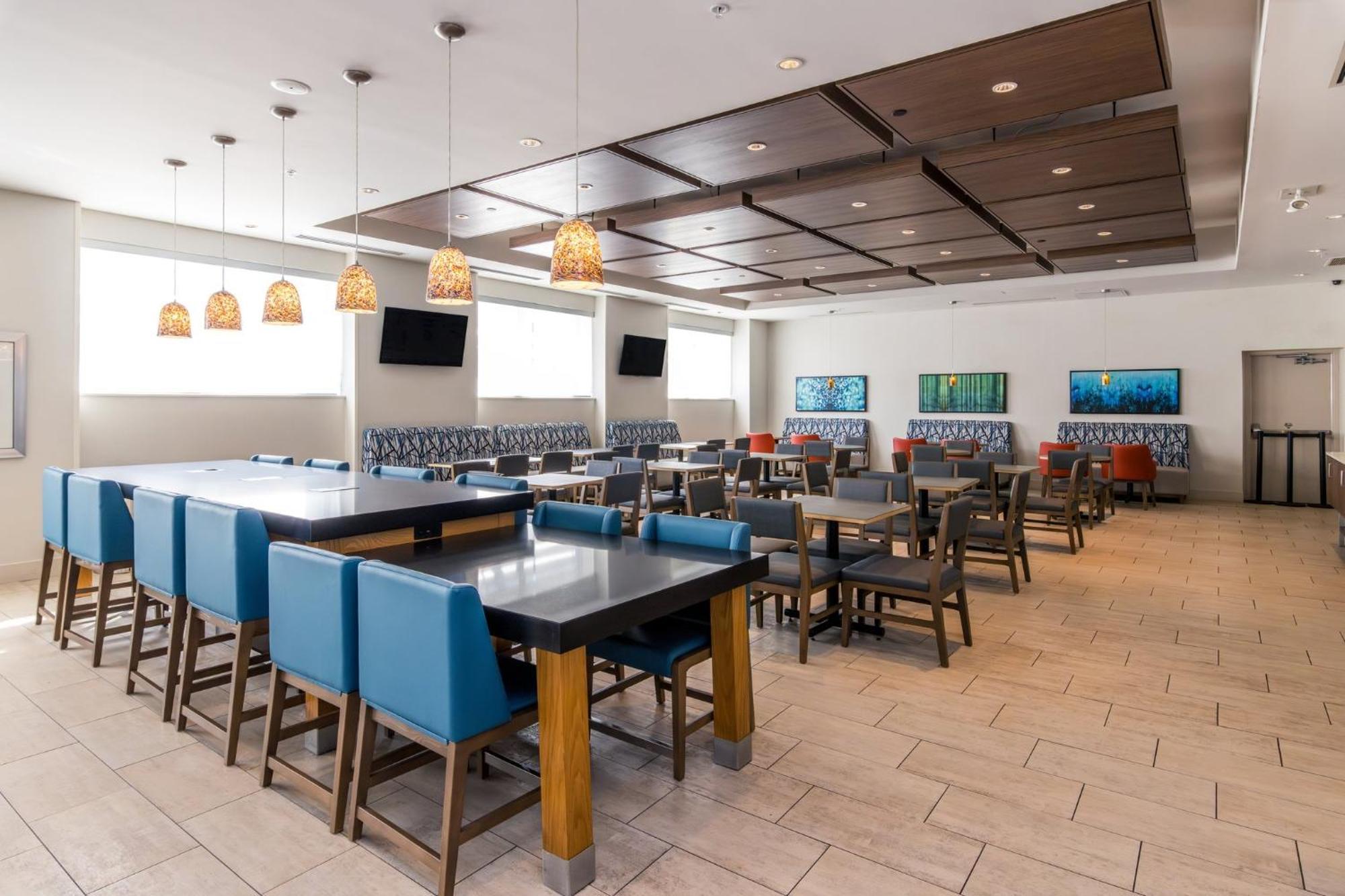 Holiday Inn Express & Suites Downtown Louisville By Ihg Exteriör bild